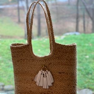 India Hicks Wild Grass Tote
